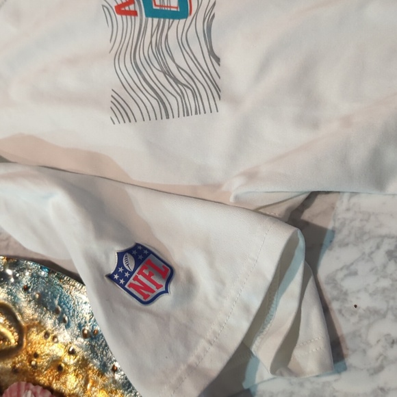 Short Sleeve White Miami Dolphins Size Large "The Nike Tee" Dri-Fit - Picture 3 of 10